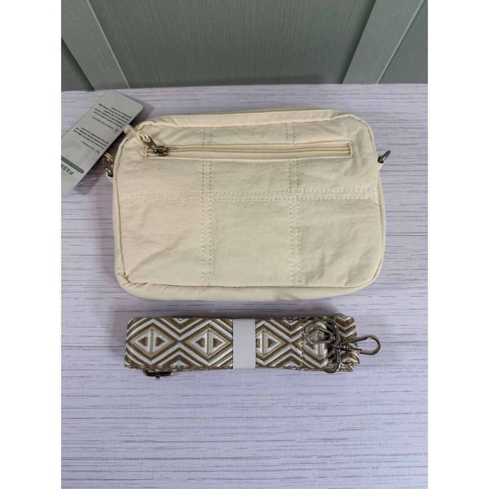 Pasman Cream Quilted Nylon Crossbody Bag with Geometric Guitar Strap New - Picture 2 of 6